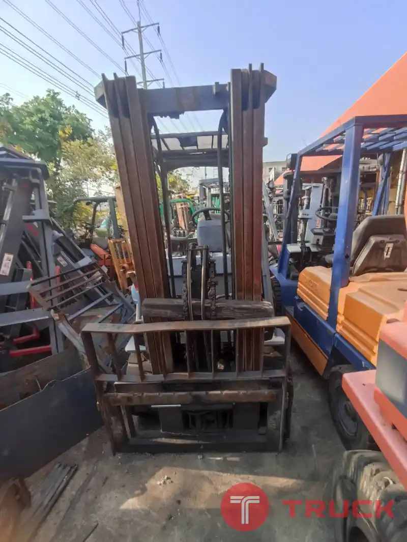 ขายเสาโตโยต้า 4 เมตร รุ่น 6FG20 และเสาเข้าตู้ FSV4.7 พร้อมไซด์ชิฟท์ รุ่น7FBMF30 สภาพดี ราคาไม่แพง