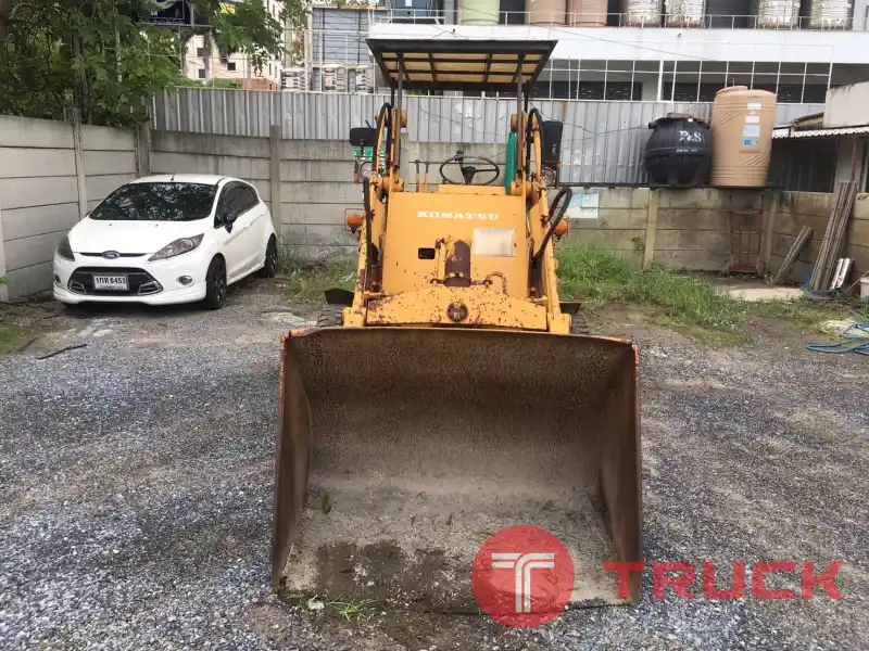 ขายรถตักล้อคู่ ยี่ห้อ KOMATSU SG 10 ขายรถตักล้อคู่ ยี่ห้อ KOMATSU SG 10