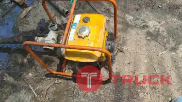 เครื่องปั๊มน้ำ สูบน้ำ แรงดัน เครื่องเบนซิน 3.7 แรง ท่อ 2 นิ้ว KUBOTA เก่าญี่ปุ่น ราคา 4,800บาท แรงดี