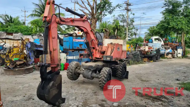 ขาย รถขุดล้อยาง KUBOTA PW30 ขับเคลื่อน 4 ล้อ 2 เพลา เครื่อง 3 สูบ เก่าญี่ปุ่น ราคา 380,000 บาท