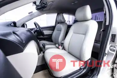 TOYOTA VIOS 1.5 E AT 2009