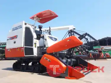 มาแล้วจ้ารถเกี่ยว คูโบต้ารุ่น DC70G plus New ดาวน์ 350,000 บาท สนใจโทรเลยจ้า 089-0111624 เฮียเลี้ยงจ้า สอบถามหรือสามารถมาดูที่ร้านเราได้จ้า