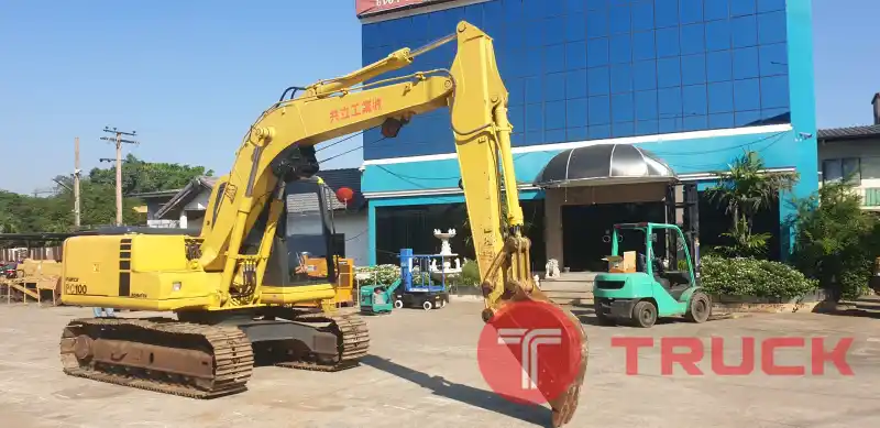 รถขุด KOMATSU PC100-6 คันนี้มาพร้อมวิ้นลากไม้ สอบถามเพิ่มเติมที่คุณชัญญา 0658844400, www.nmc99.com