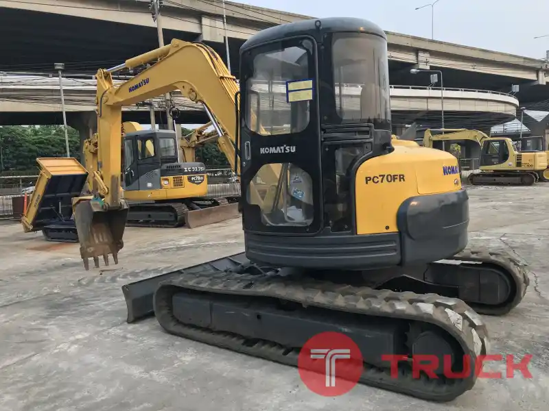 รถขุด KOMATSU PC70FR-1 มาพร้อมเก๋ง สวยมาก สอบถามเพิ่มเติมที่คุณชัญญา 0658844400, www.nmc99.com
