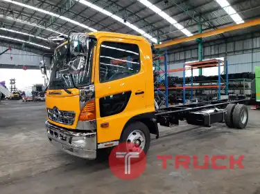 ขายรถ 6 ล่้อ HINO MEGA500 หัวคัซซี เครื่อง JO5D 175 แรงม้า