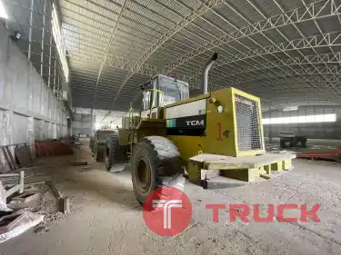 รถตักล้อยาง TCM 870