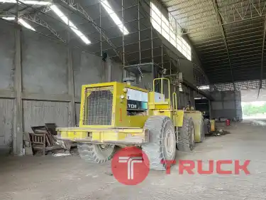 รถตักล้อยาง TCM 870