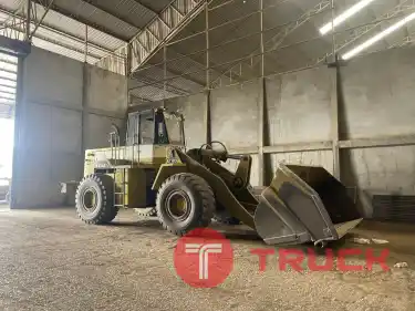 รถตักล้อยาง TCM 870