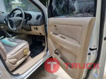 ขาย Toyota Hilux Vigo 2.7 E ปี 2011