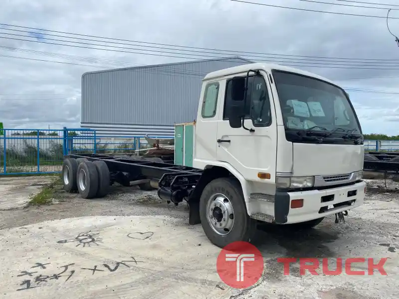 ขายรถ NISSAN UD หัวคัชซี 254แรงม้า