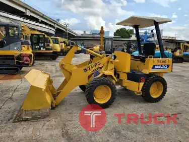 รถตัก KOMATSU WA20 รถใช้งานมาน้อย นำเข้าจากญี่ปุ่น ไม่เคยใช้งานในไทย