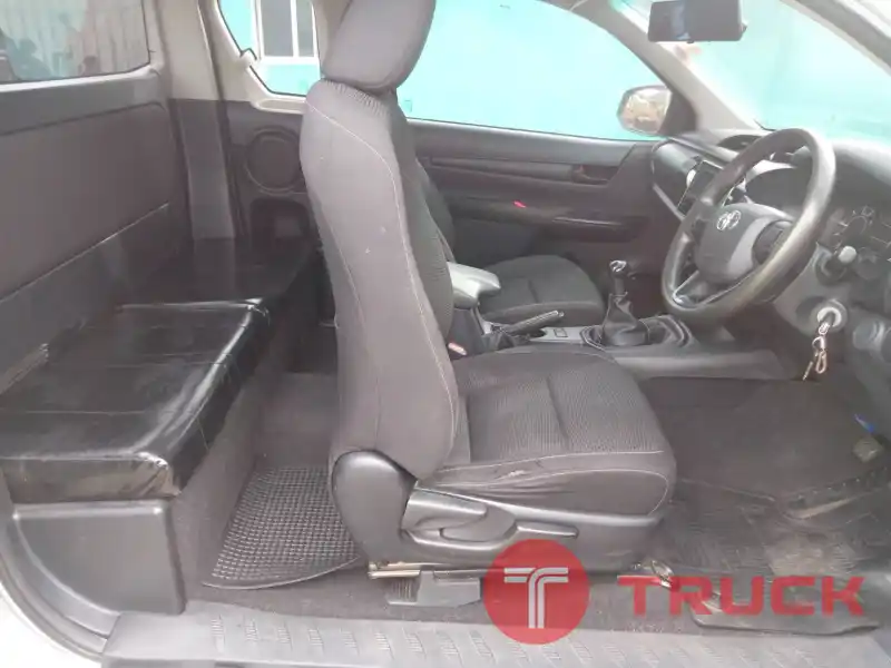 ขายTOYOTA REVO SMART CAB 2.4 ปี 2016 สีเทา ขายTOYOTA REVO SMART CAB 2.4 ปี 2016 สีเทา