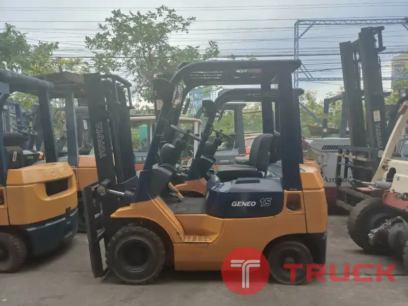 ขายฟอร์คลิฟท์ TOYOTA รุ่น 02-7FG15 เครื่องยนต์เบนซิน เกียร์ออโต้ ขนาด 1.5 ตัน เสายกสูง 3 เมตร รถมือสองสภาพดี นำเข้าเองจากญี่ปุ่น