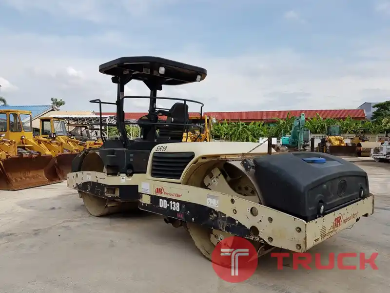 ขายรถบดอัดสั่นสะเทือน Ingersoll Rand DD-138HFA น้ำหนัก 13 ตัน นำเข้าจากอเมริกาแท้ 100เปอร์เซ็นต์ สภาพสวย ไม่เคยใช้งานในไทย