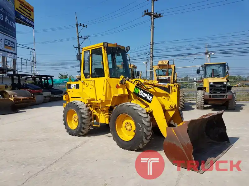 ขายรถตักล้อยาง ยี่ห้อ CATERPILLAR 910E บุ้งกี๋ 1.3 คิว นำเข้าจากอเมริกาแท้ ไม่เคยใช้งานในไทย