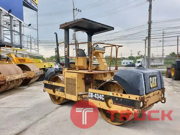 ขายรถบดอัดสั่นสะเทือน ยี่ห้อ CATERPILLAR CB434C นำเข้าจาก USA ไม่เคยใช้งานในไทย