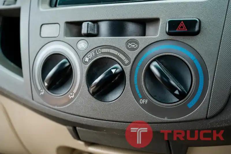 Toyota Hilux Vigo cab (E) ปี2011 เครื่อง2.5 Toyota Hilux Vigo cab (E) ปี2011 เครื่อง2.5