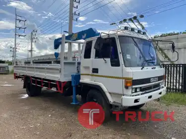ขายรถบรรทุกหกล้อ ISUZU รุ่น FTR ปี38 ติดเครน 3ตัน สภาพพร้อมใช้