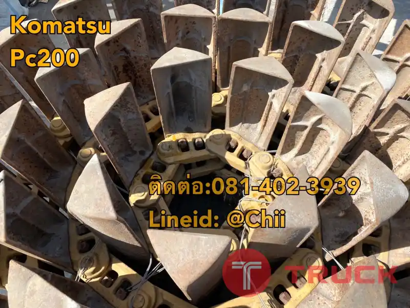 โซ่พร้อมแผ่นตีนเป็ด pc200 komatsu ขายอะไหล่แบคโฮ 0814023939