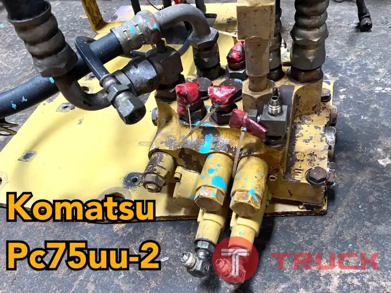 คอนโทรน pc75uu-2 komatsu ขายอะไหล่แบคโฮ 0814023939