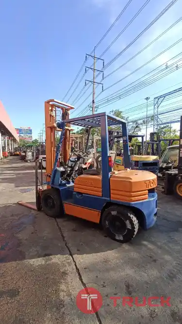 ขายฟอร์คลิฟท์ TOYOTA รุ่น 02-5FD25 ขนาด 2.5 ตัน เสายกสูง 4 เมตร เครื่องดีเซล รถมือสองสภาพดี นำเข้าจากญี่ปุ่น