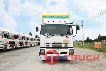 หกล้อตู้สิบบาน ISUZU FTR 240 แรงม้า ปี 56