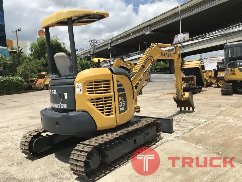 รถขุด KOMATSU PC35MR-2 มาใหม่สวยมาก นำเข้าจากญี่ปุ่นใช้งานมาน้อย ไม่เคยใช้ในไทย