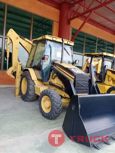 ขายรถตักหน้าขุดหลัง CAT 424D(4WD) พร้อมใช้งาน