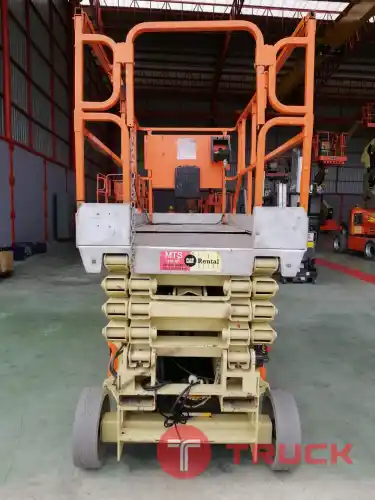 ขายรถกระเช้า JLG ขากรรไกร 2646ES สูง 7.92 เมตร มือสอง