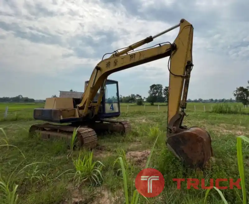 รถแบคโฮ 120 เดิมๆ ถูกๆ 245,000 บาท KOMATSU PC120-3