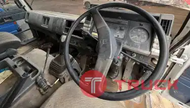 10 ล้อ หัวแซสซี 2 เพลา เดิมๆ บางๆ 485,000 บาท ISUZU ROCKY
