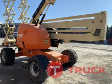 ขายรถกระเช้า JLG บูมศอก 450AJ II สูง 14 เมตร มือสอง พร้อมใช้งาน