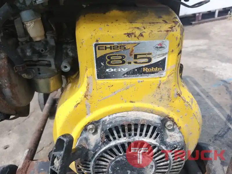 ปั่นไฟ 220v. เก่านอก 4k 8.5hp. ตามสภาพ 5,500 พร้อมใช้ 9,900 3ตัว สุดท้าย สวยครบ ด่วน โทร : 094-7899445 ปั่นไฟ 220v. เก่านอก 4k 8.5hp. ตามสภาพ 5,500 พร้อมใช้ 9,900 3ตัว สุดท้าย สวยครบ ด่วน โทร : 094-7899445