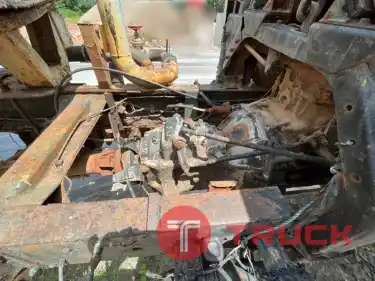 รถน้ำ 6,000 ลิตร ตามสภาพ ไม่มีเล่มทะเบียน 98,000 บาท HINO KR320-150 แรง