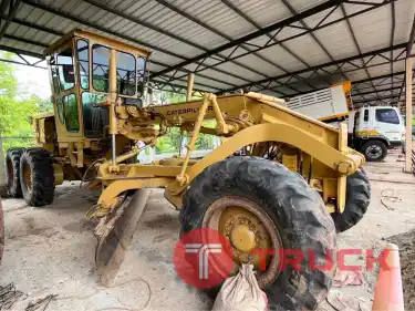 รถเกรดเครื่องไดเร็ค ยางใหม่ 6 เส้น 1,390,000 บาท CATERPILLAR 140G 72V