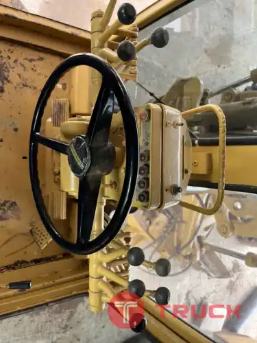 รถเกรดเครื่องไดเร็ค ยางใหม่ 6 เส้น 1,390,000 บาท CATERPILLAR 140G 72V