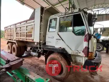สิบล้อดั้ม 2 เพลา ประมูลซากมา ไม่มีเล่มทะเบียน 275,000 บาท MITSU FUSO 195 แรง