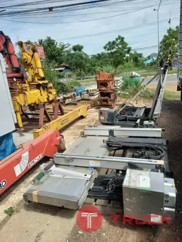 ลิฟท์ฝาท้าย สำหรับติดรถบรรทุก