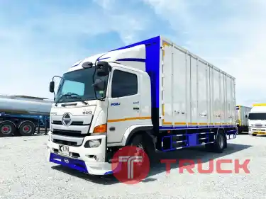 หกล้อตู้สิบบาน HINO VICTOR 500 240 แรงม้า ปี 60