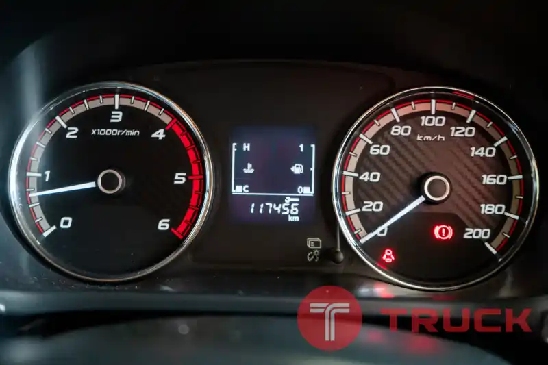 Mitsubishi Triton Plus 4ประตู ปี2017 เครื่อง2.5 Mitsubishi Triton Plus 4ประตู ปี2017 เครื่อง2.5