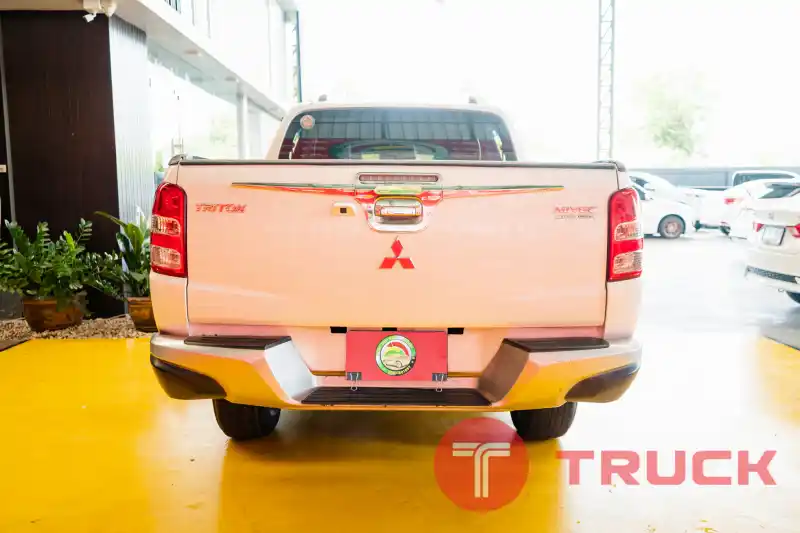 Mitsubishi Triton Plus 4ประตู ปี2017 เครื่อง2.5 Mitsubishi Triton Plus 4ประตู ปี2017 เครื่อง2.5