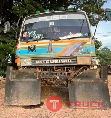 10 ล้อหัวแชสซี 2 เพลา 315,000 บาท ไอ้หลง MITSUBISHI FUSO 195 แรง
