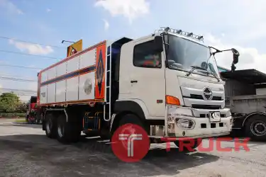 สิบล้อดั้มพ์ HINO VICTOR 344 แรงม้า ปี 59 บวก หางดั้มพ์ ปี 56