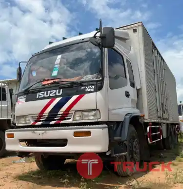 บางๆ เดิมๆ สะดุดตา 755,000 ตั้งแต่เกิดมา ไม่เคยโดยสาดสีเลย ISUZU DECA 195 แรง