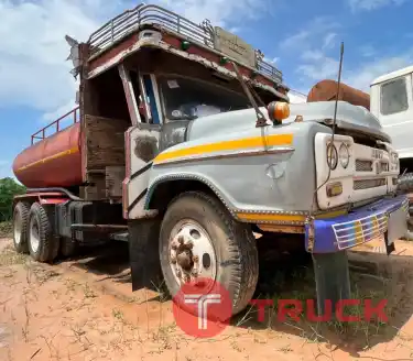 10 ล้อหัวยาว 1 เพลา รถน้ำ 235,000 บาท ISUZU 195 แรง ถังน้ำ 15,000 ลิตร