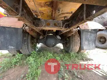 6 ล้อหัวยาว รถน้ำ175,000 บาท ISUZU 160 แรง ถังน้ำ 8,000 ลิตร