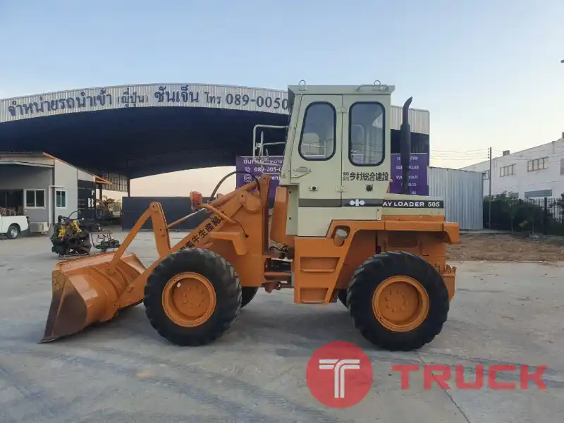 Komatsu505 นำเข้าจากญี่ปุ่น สภาพพร้อมใช้งาน โทร 089-0080077,089-0050007,086-0044333,065-8844400 www.sangenjp.com www.nmc99.com