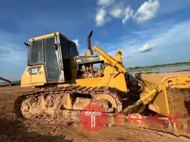 น้อง ๆ ป้ายแดง 1,690,000 บาท CATERPILLAR D6G2 XL