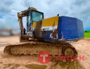 พอไปวัดไปวา 265,000 บาท KOMATSU PC200-3