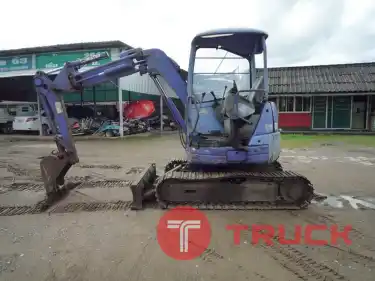 KOMATSU PC30UU